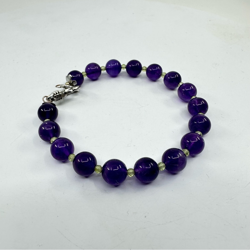 Amethyst Beaded Bracelet with Chrysoprase Accents Unisex